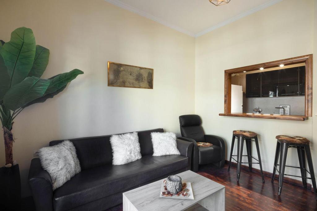 Central Apt In Town Corfu  ภายนอก รูปภาพ